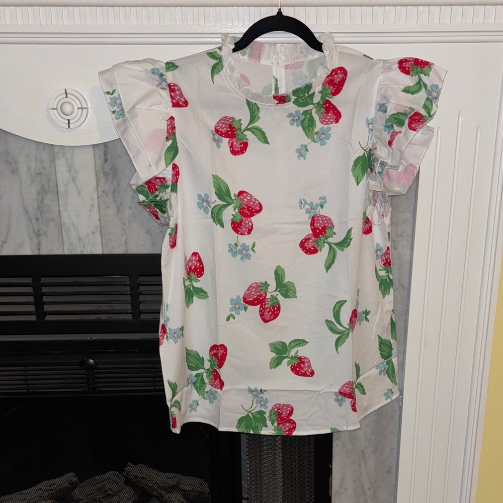 Charming Strawberry Print Women’s Blouse